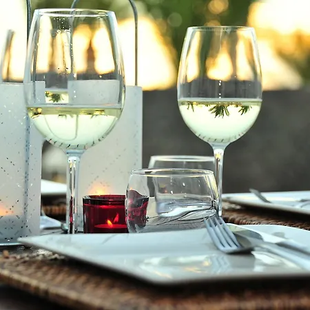 Awesome 3 Bedrooms Tacataca Pool Table Villa