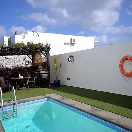 Vila Awesome 3 Bedrooms Tacataca Pool Table