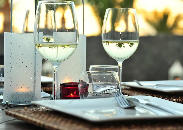 Awesome 3 Bedrooms Tacataca Pool Table Great Terrace Area Villa