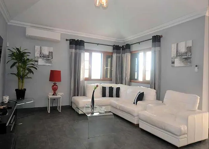 Awesome 3 Bedrooms Tacataca Pool Table Great Terrace Area