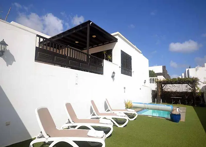 Awesome 3 Bedrooms Tacataca Pool Table Villa